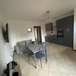 Casa Anna-appartamento Con Garage- Αρέτσο