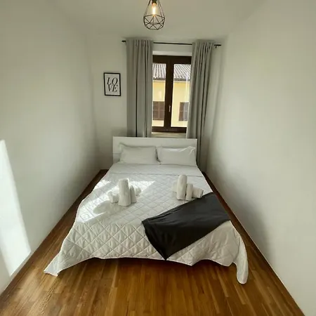 Casa Anna-appartamento Con Garage- Arezzo